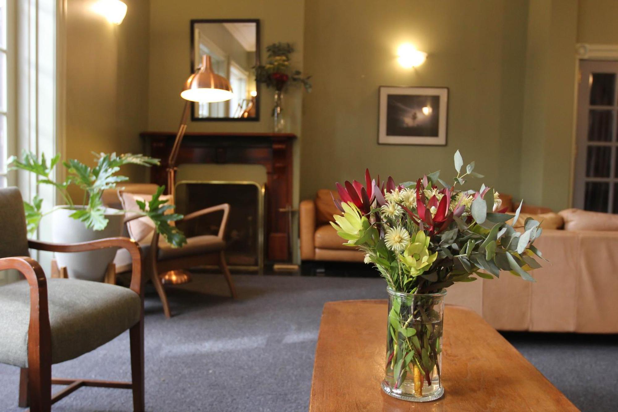 Alpine Hotel, Eat Drink Sleep Warburton Extérieur photo