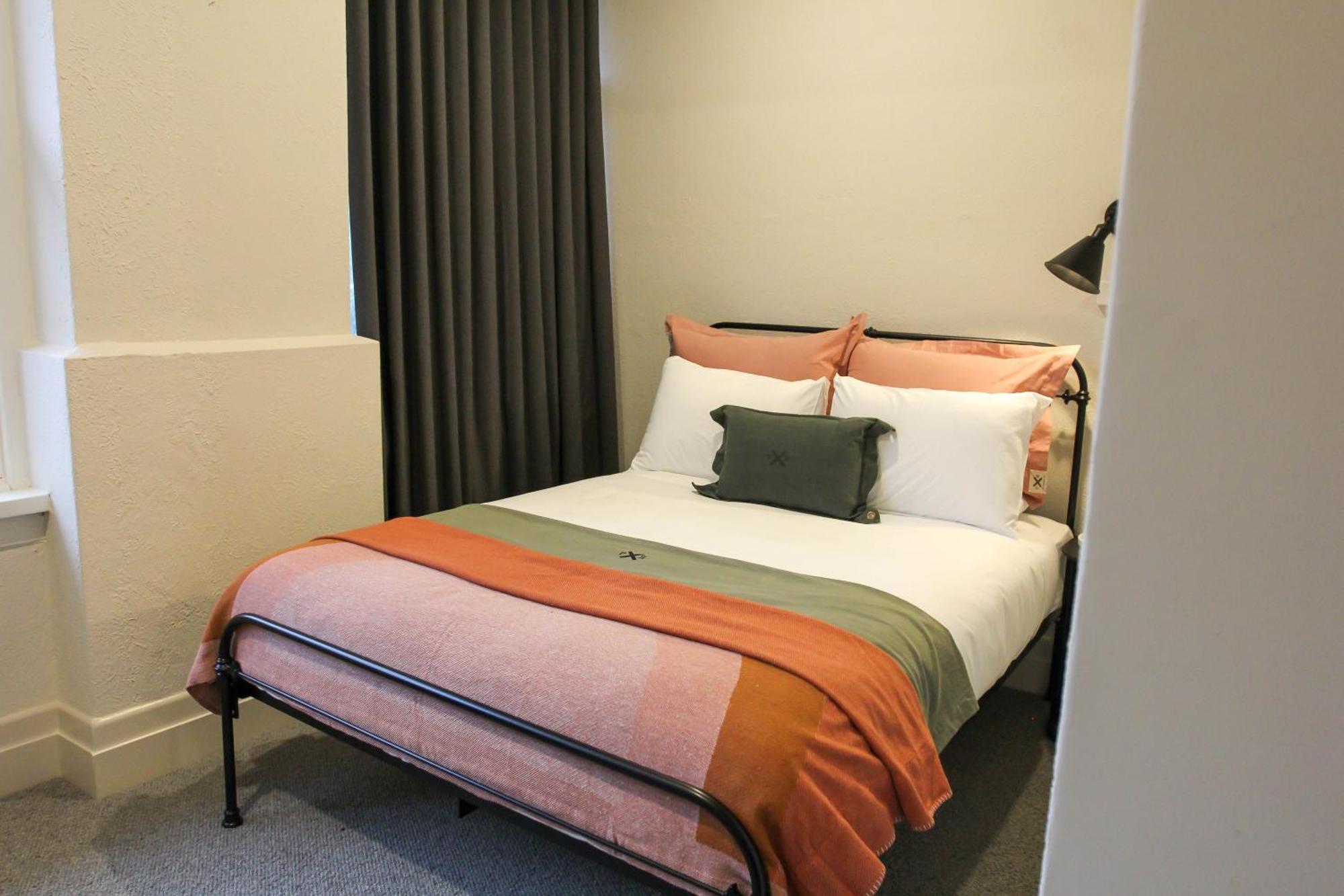 Alpine Hotel, Eat Drink Sleep Warburton Extérieur photo